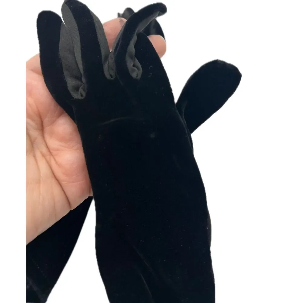 1950's Black Velvet Gloves